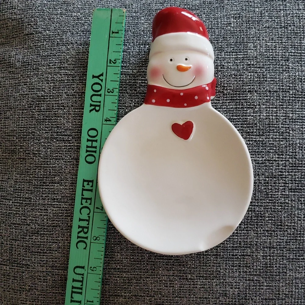 NWOT Festive Ceramic Snowman Spoon Rest with Red Accents
